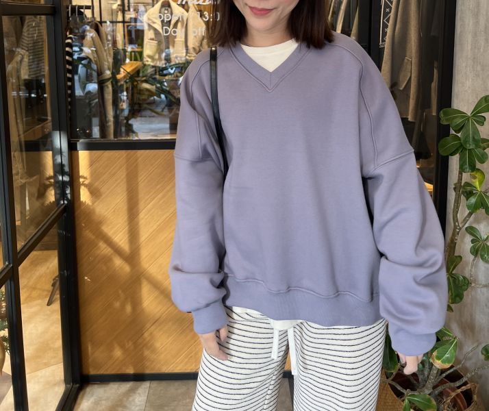 Jn108.全員必收超美版單色大學t 