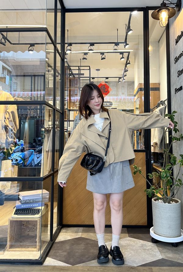 Ma326.最愛設計師檔口超美短風衣 