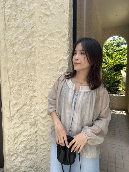 Mb28.超美微透圓領紗料小外套 