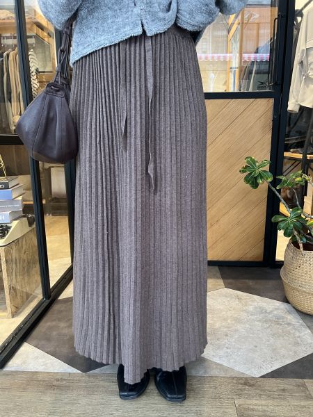 Dc113.不挑人質感S家針織細摺裙 