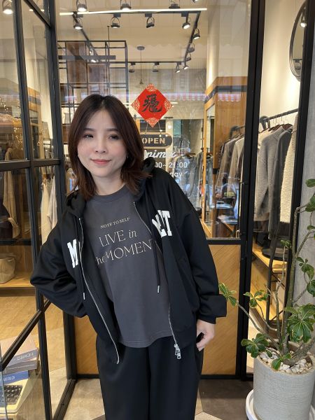 Ma312.薄款休閒帽外套裝 