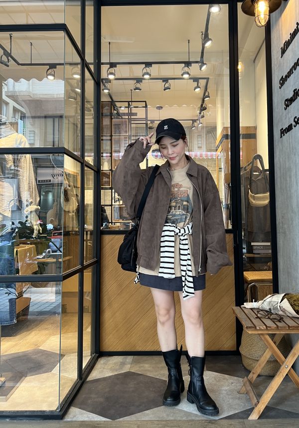 Nv102.質感復古跑車t 