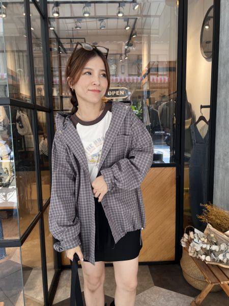 At919.質感連帽襯衫罩衫