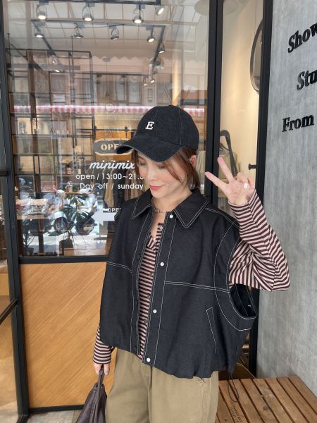 At903.全員必收/顯瘦條紋開扣t 