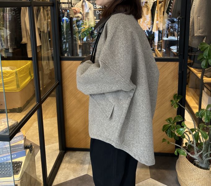 Hn124.最愛設計師檔口超美剪裁拼色大衣 