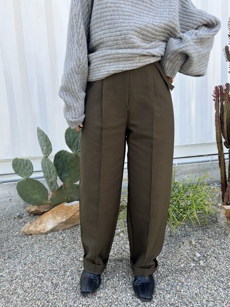 Hn129.高單檔口限量挺面壓線西褲 