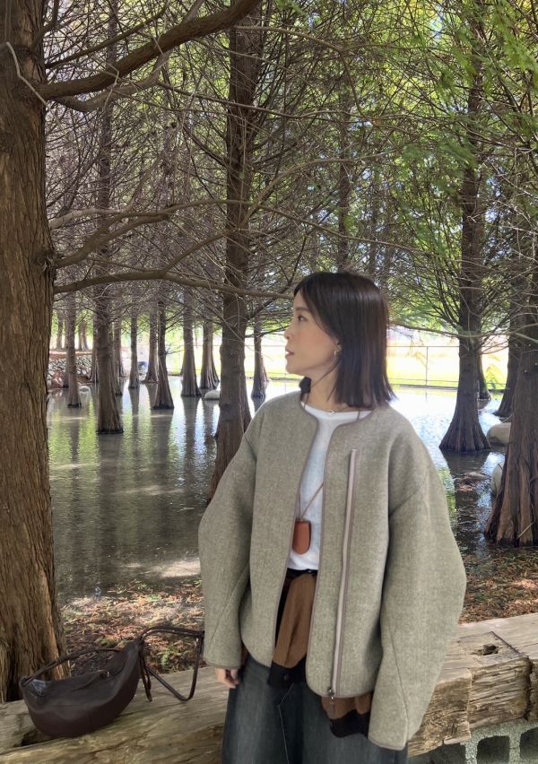 Nn124.超愛的設計師檔口厲害剪裁毛呢外 