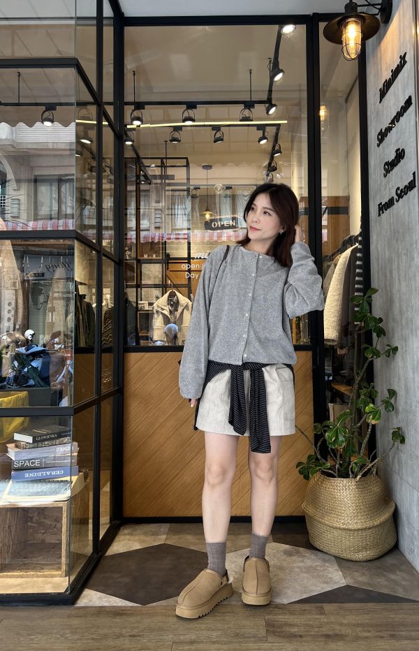 Sp123.霧絨面可愛開襟衫/灰 