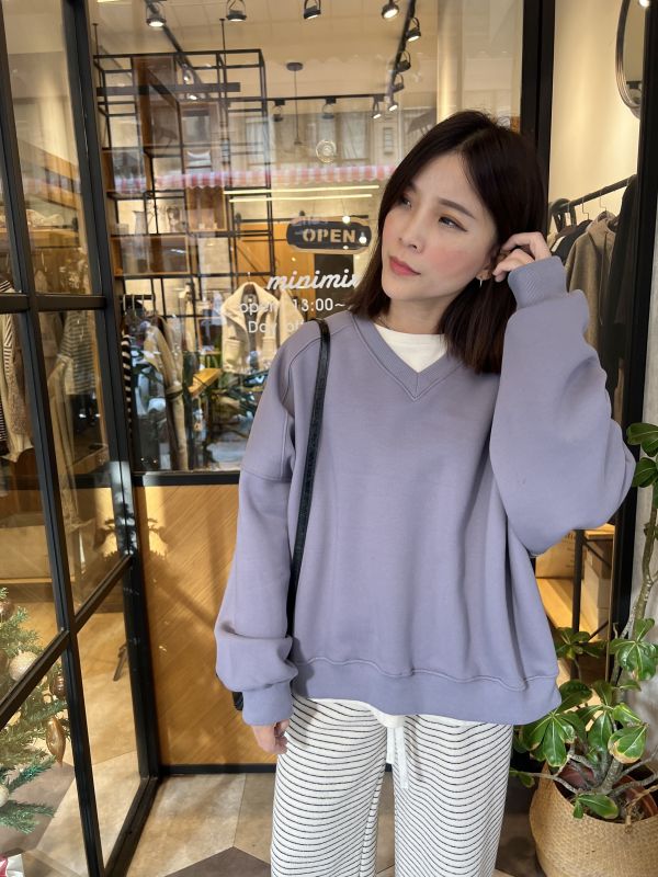 Jn108.全員必收超美版單色大學t 