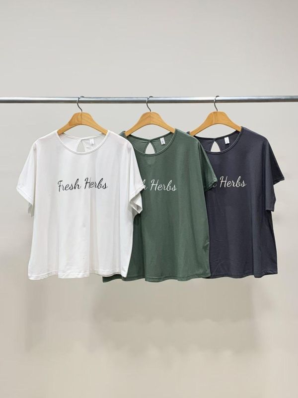 Ai02.微斗篷英字t 