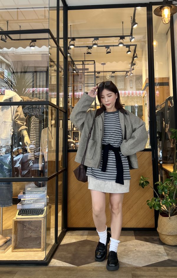 Nn117.拼色領毛呢外 