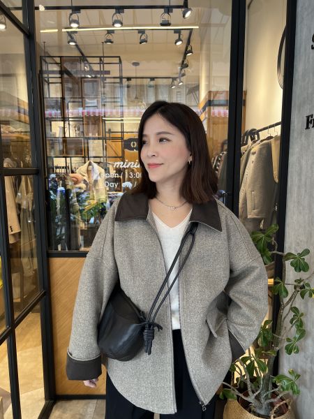 Hn124.最愛設計師檔口超美剪裁拼色大衣 