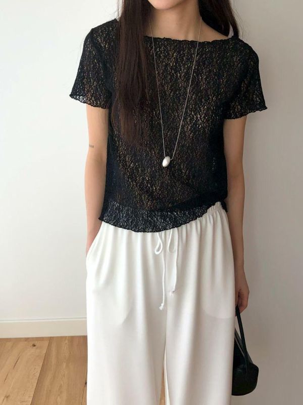 Ai01.Lc鏤空雕花上衣 