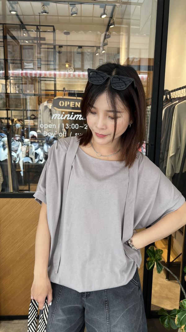 Ap407.簡約設計綁帶上衣 