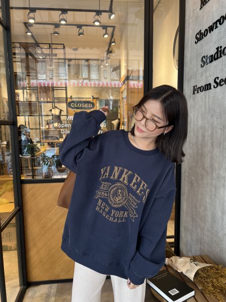 Nv119.室友共穿！必收洋基大學t 