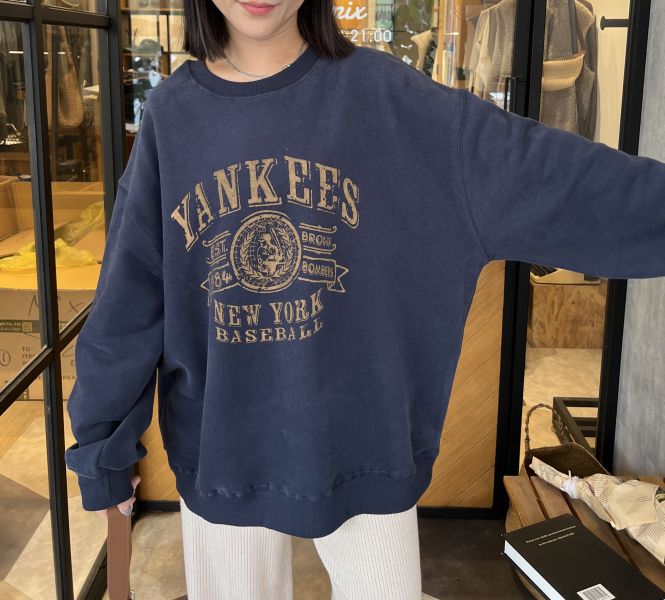 Nv119.室友共穿！必收洋基大學t 