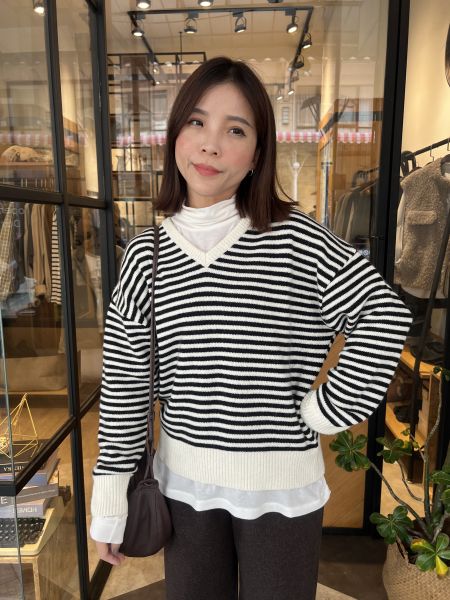 Dc105.v領條紋羊毛衫 