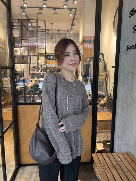 At907.超美混色鬆弛感針衫 