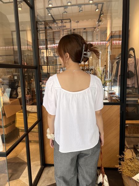Mm508.方領簡約小姊姊上衣 