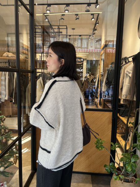 Dm104.可愛滾邊設計毛衣 