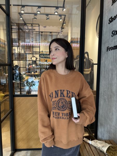 Nv119.室友共穿！必收洋基大學t 