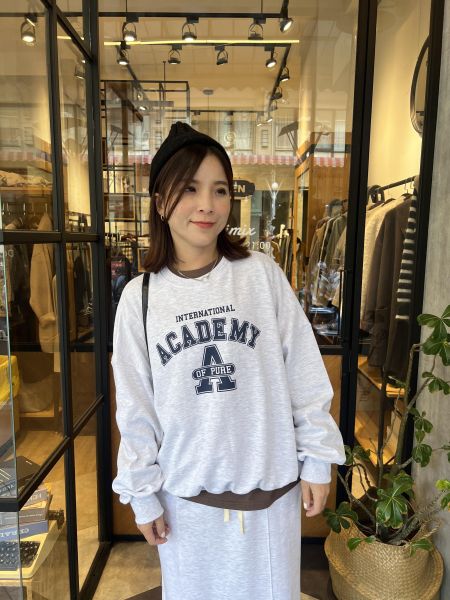 Sp117.（必買）可配套裝春款大學t/雲灰 