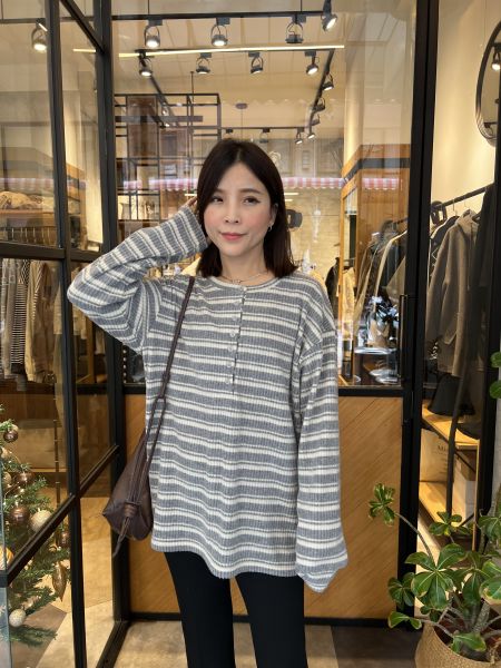 Jn106.必買絨坑條慵懶上衣 