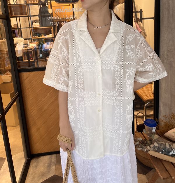 JL716.雕花天花板微美襯衫 
