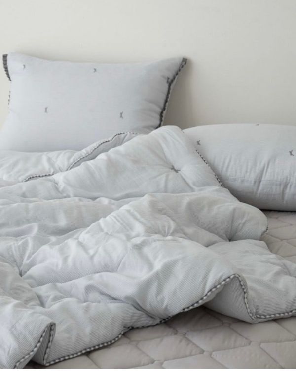 Kg45.100%莫代爾/法式蝴蝶結四季被(灰色） 