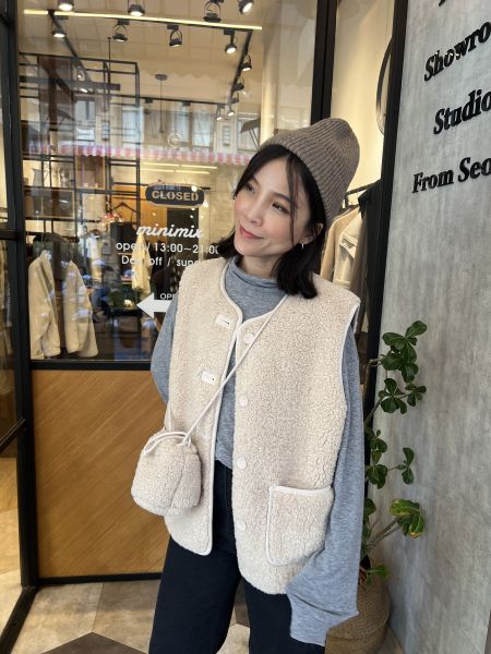 Dm123.超好摸QQ毛背心！ 