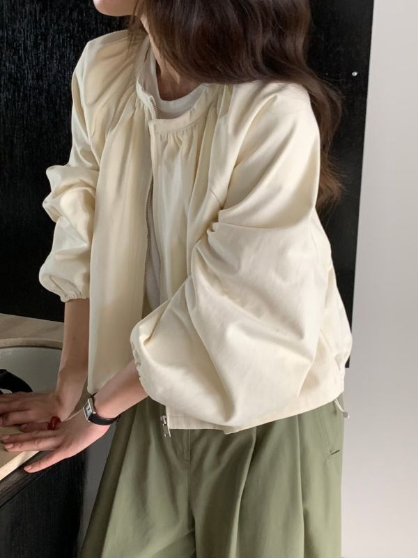 At914.拋袖打褶細節圓領外 