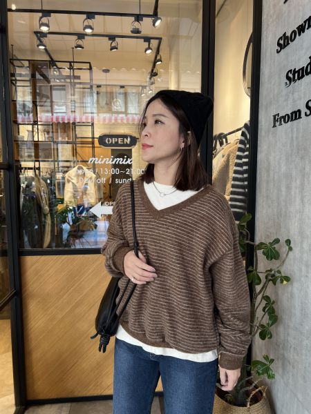 Hn112.設計師檔口超美柔軟條紋上衣 