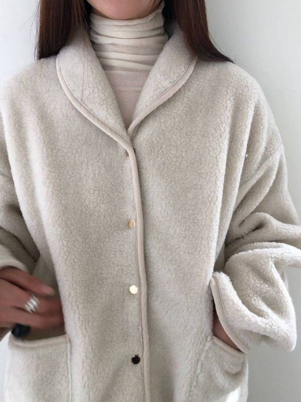 Dc121.暖呼呼羊羔毛翻領外 