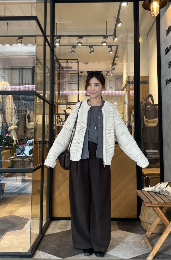 Nv104.質感檔口雙層次開釦上衣 