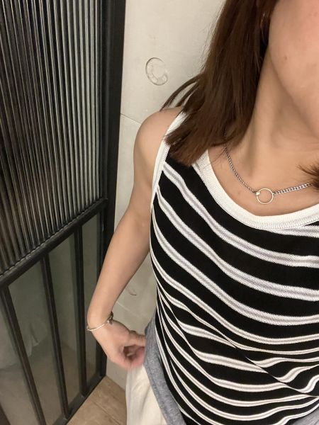 Mh312.延展條紋拼色針織背心 