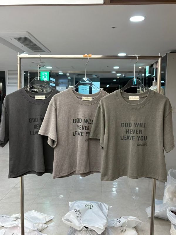 AAu05.必買水洗字母方T 