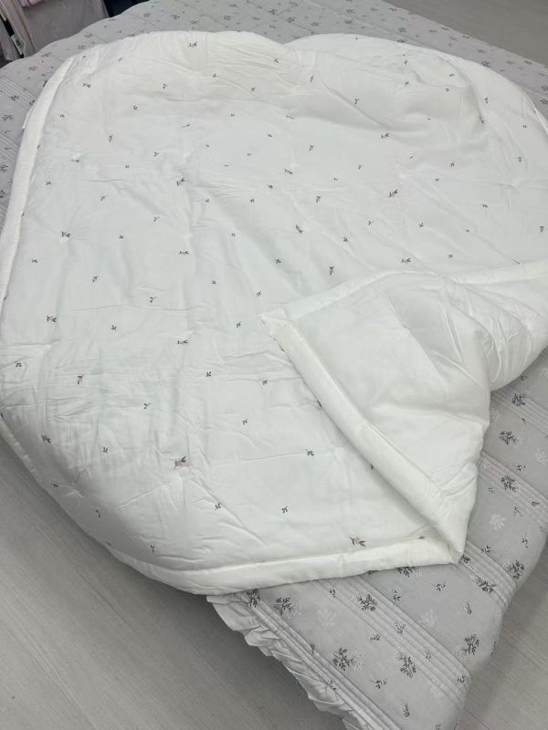 Kg74.刺繡小花天絲莫代爾四季被/綠 