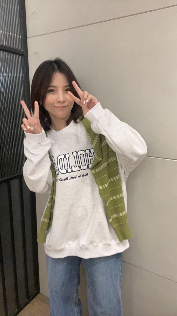 spt101.最新春款假期大學t（預購年後到貨） 