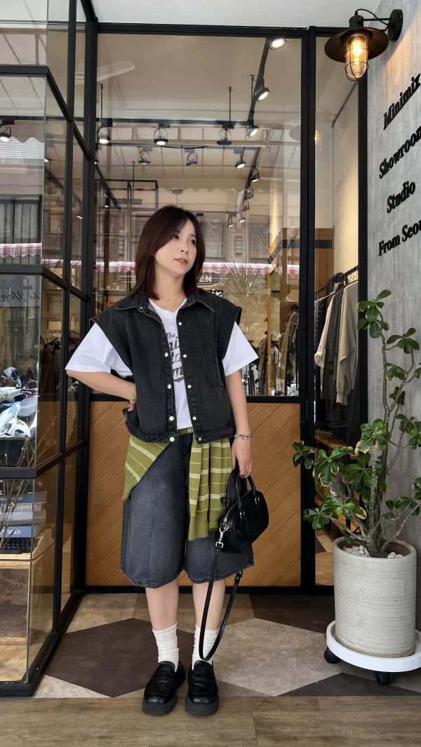 Ap426.設計檔口完美牛仔背心 