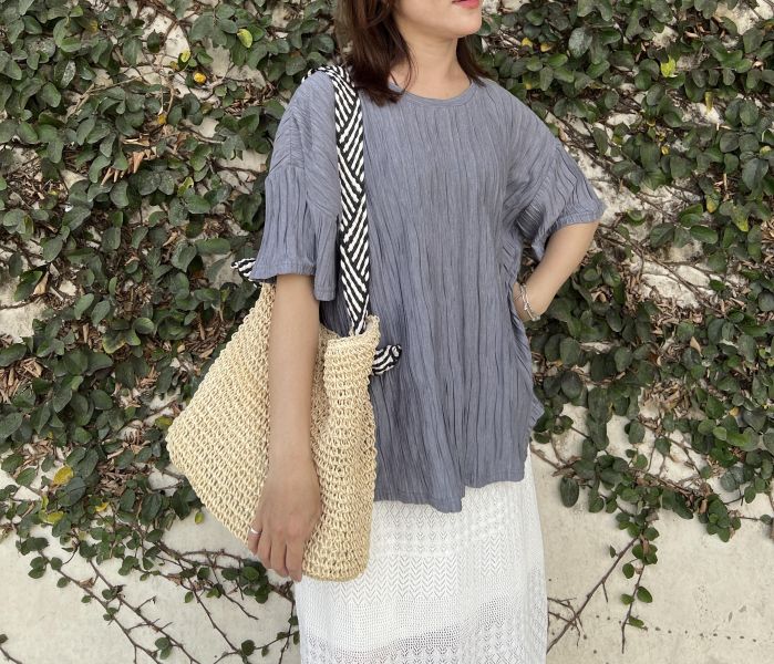 Ap408.質感檔口皺摺慵懶上衣 