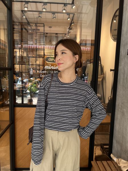 At901.不規則棉條紋T 