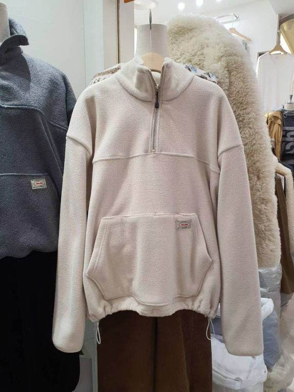 Dm115.輕量法蘭絨拉鍊翻領大學t 