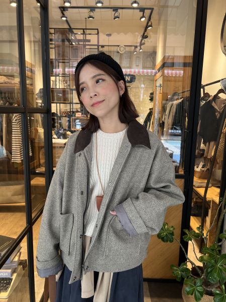 Nn117.拼色領毛呢外 