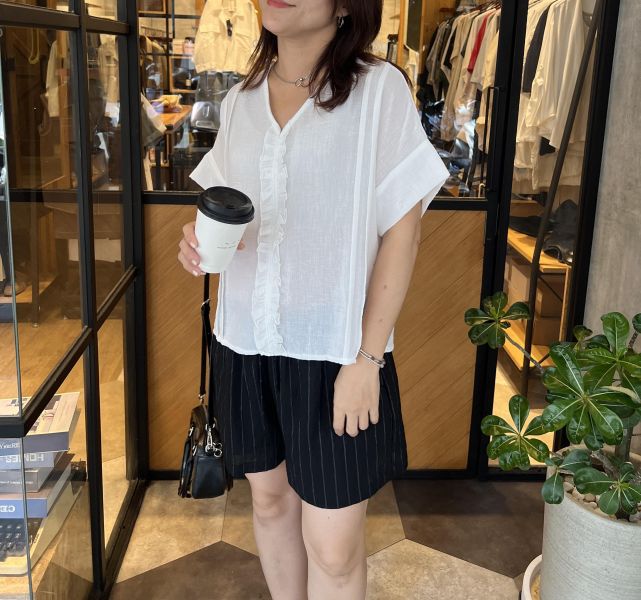 Ju12.超美涼感滾荷葉上衣 