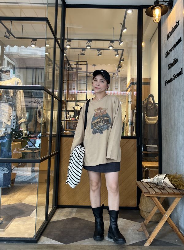 Nv102.質感復古跑車t 