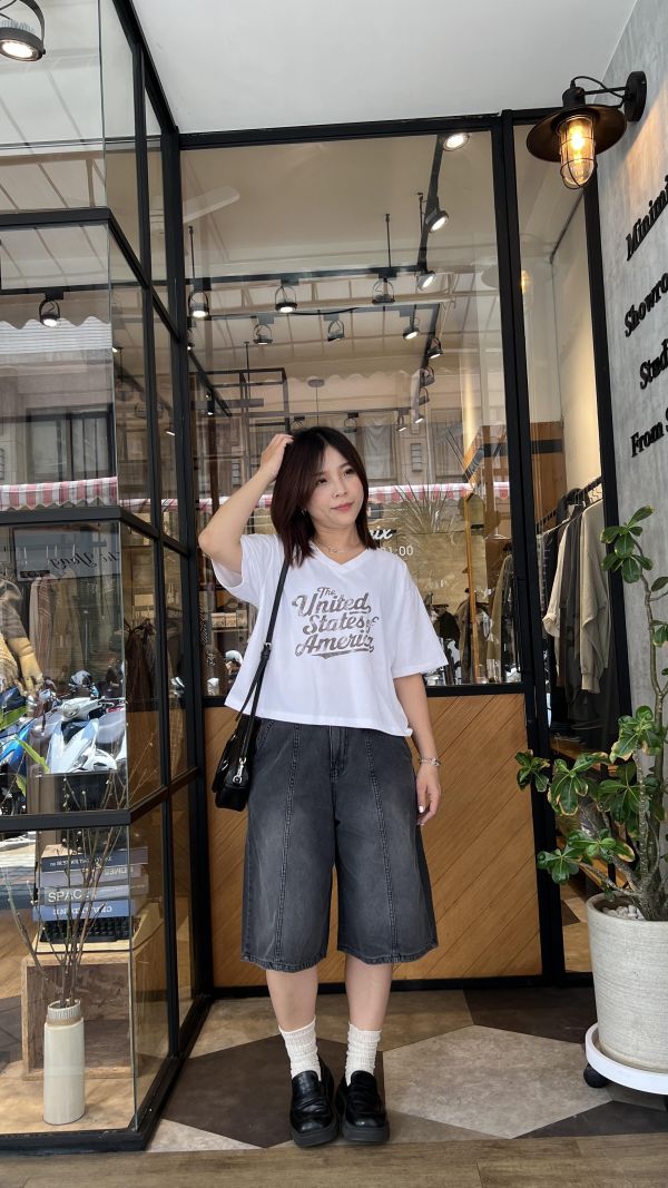 Ap402.必收V領英字方形t 