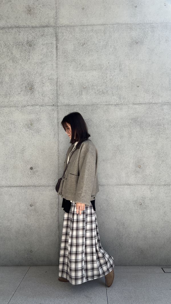 Nn117.拼色領毛呢外 