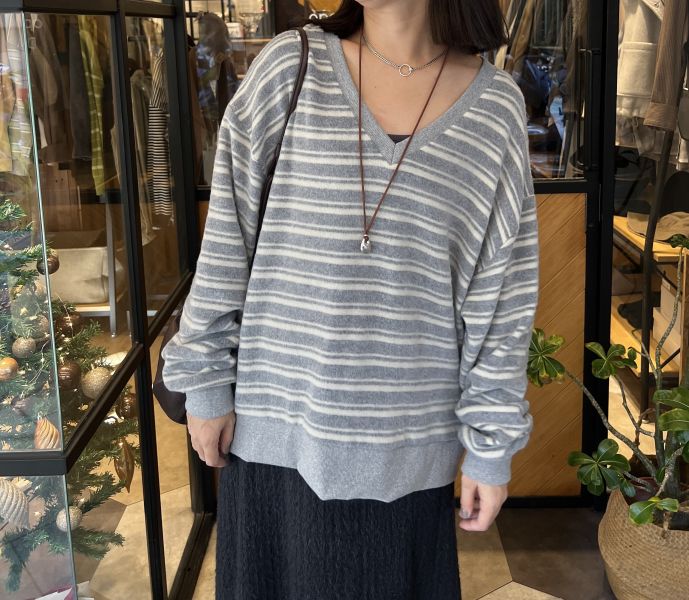 Dm105.超美霧絨v領條紋上衣 