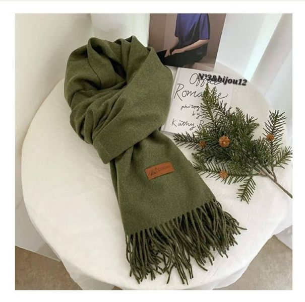 Dc125.超親膚羊絨圍巾 