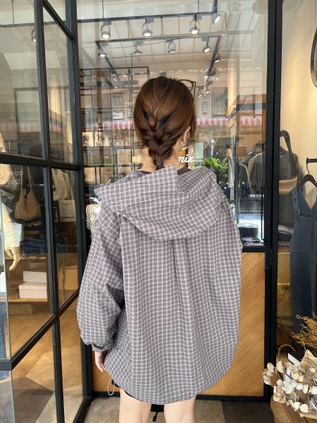 At919.質感連帽襯衫罩衫